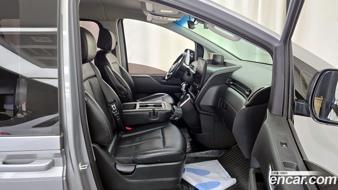 Hyundai Staria 2023