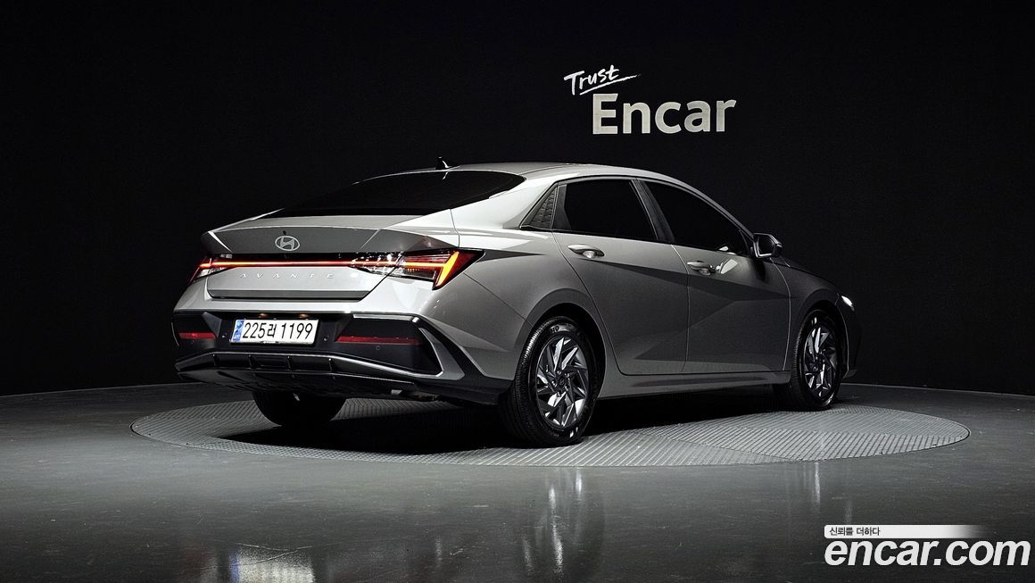 Hyundai AVANTE 2024
