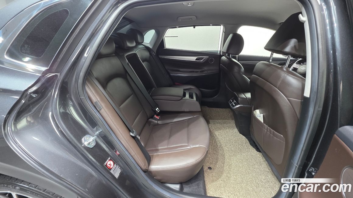 Hyundai Grandeur 2021