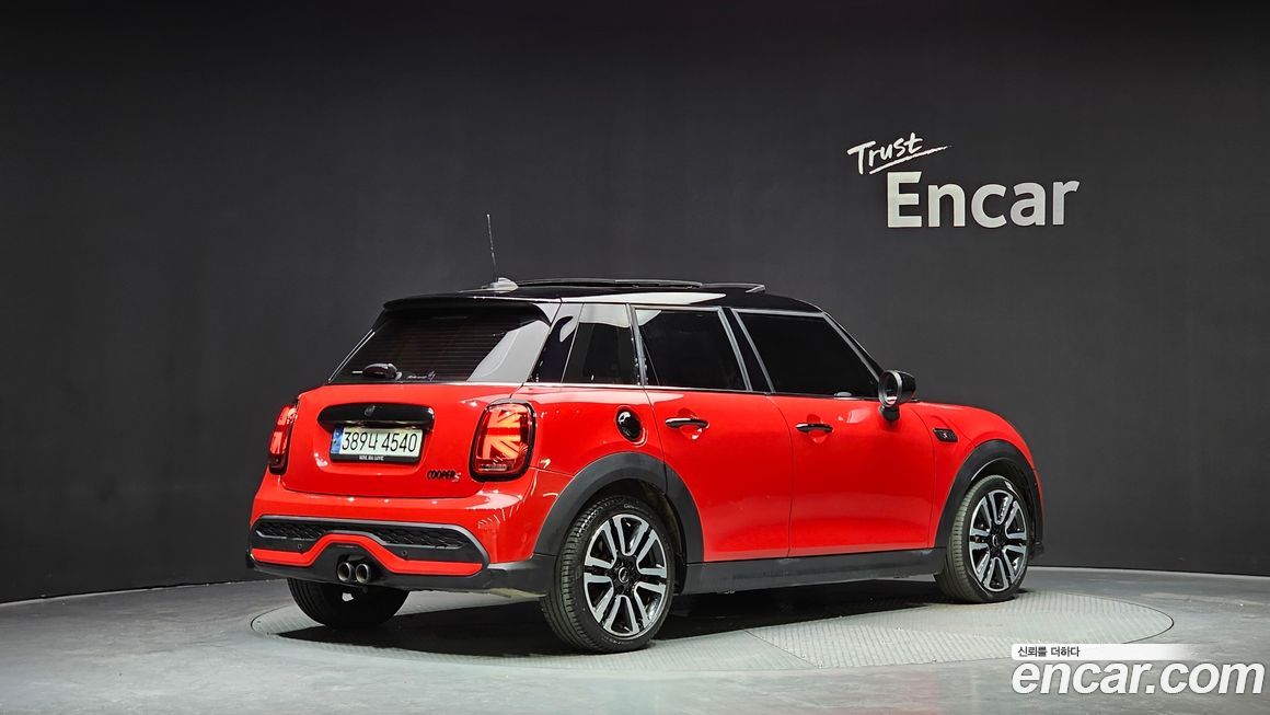 Mini Cooper 2024