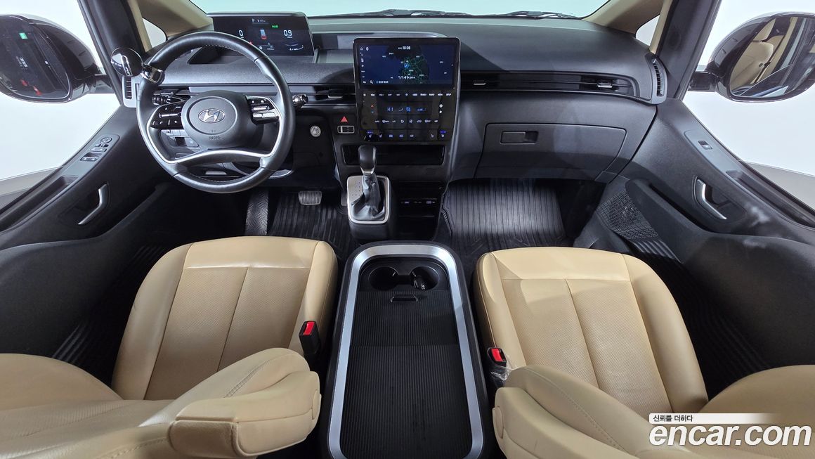 Hyundai Staria 2023