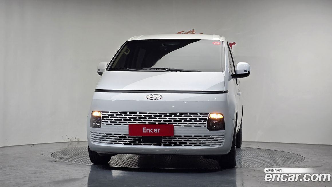 Hyundai Staria 2023