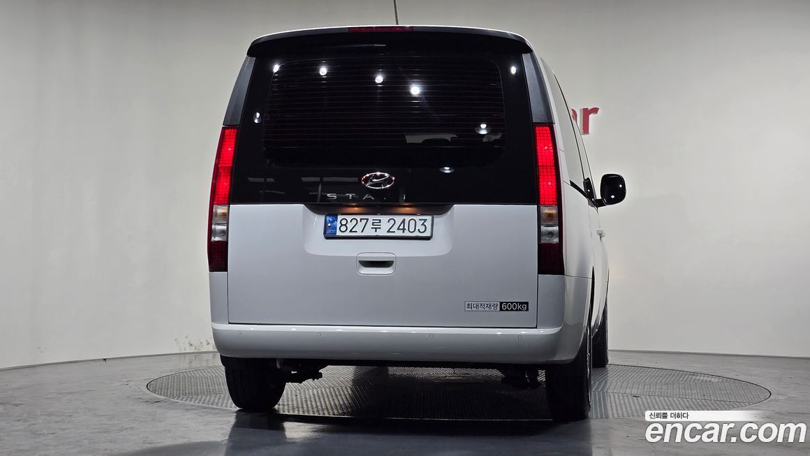 Hyundai Staria 2023