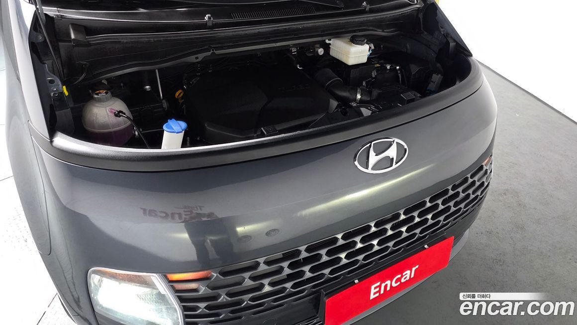 Hyundai Staria 2024