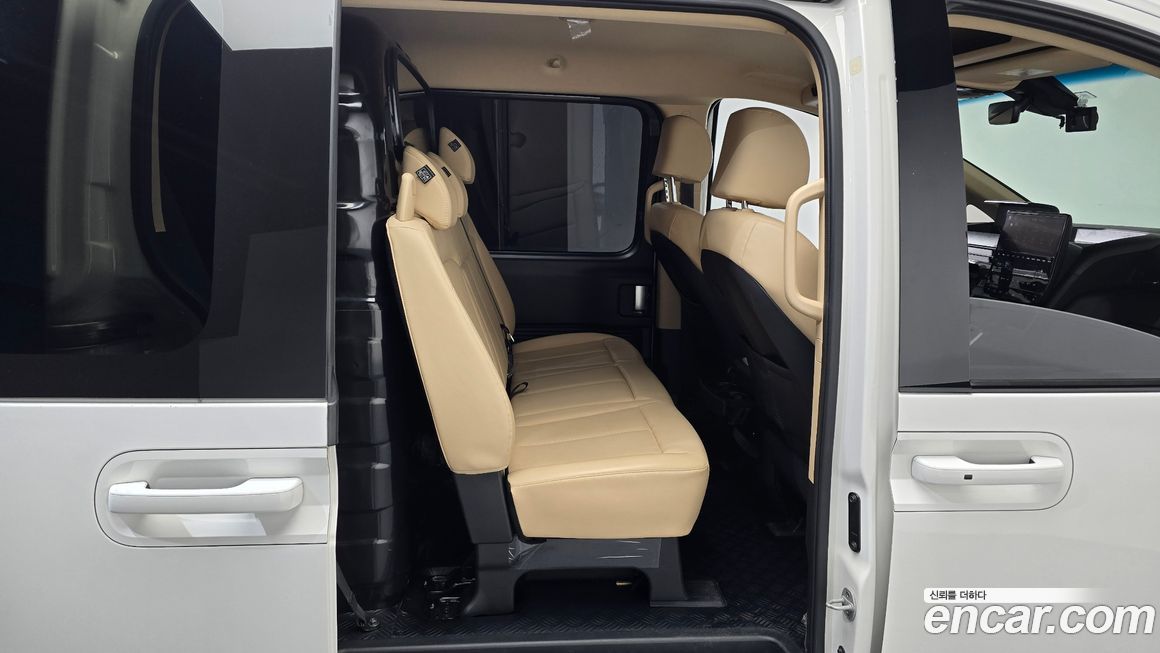Hyundai Staria 2023