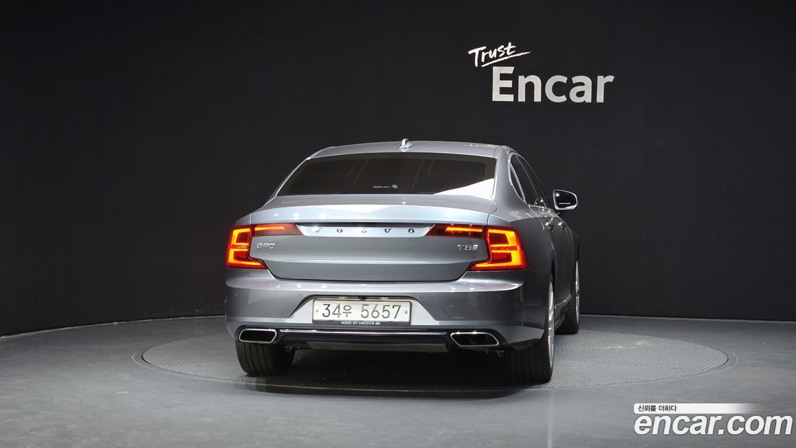 Volvo S90 2019