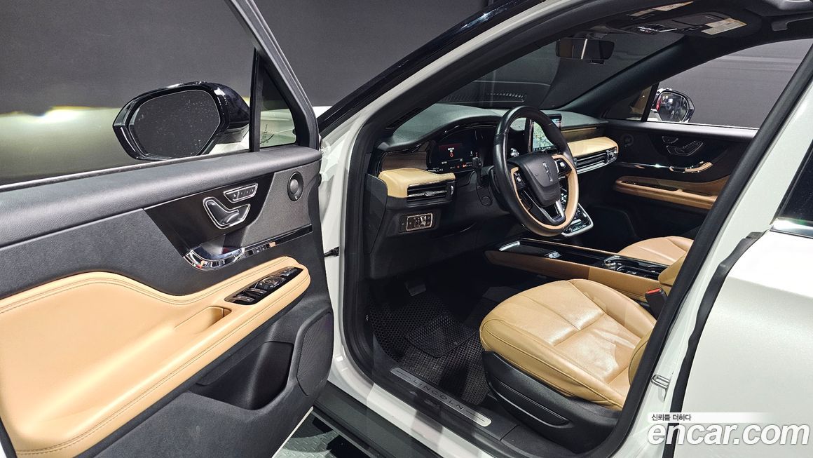 Lincoln Corsair 2021