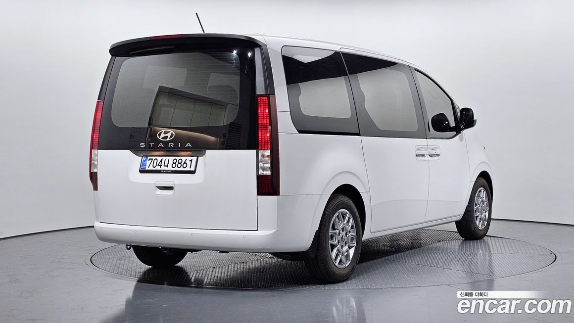 Hyundai Staria 2025