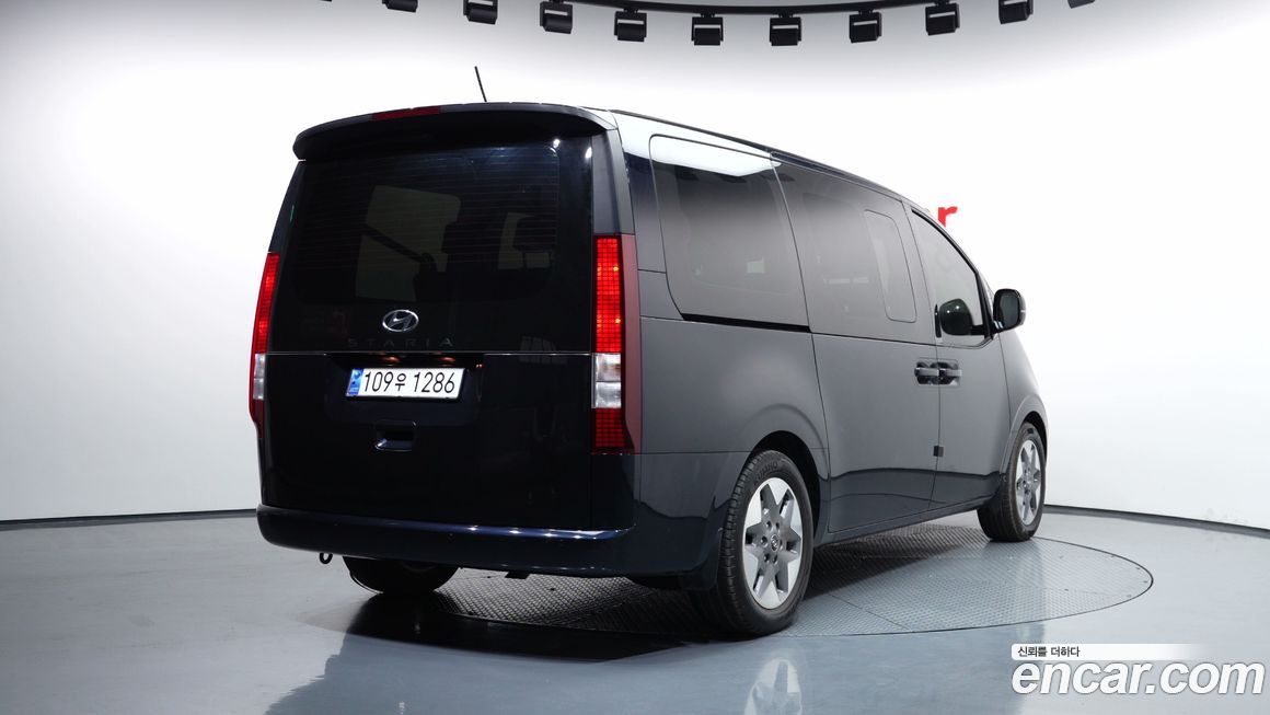 Hyundai Staria 2022