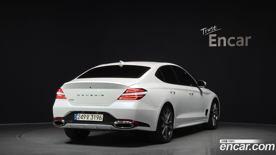 Genesis G70 2024