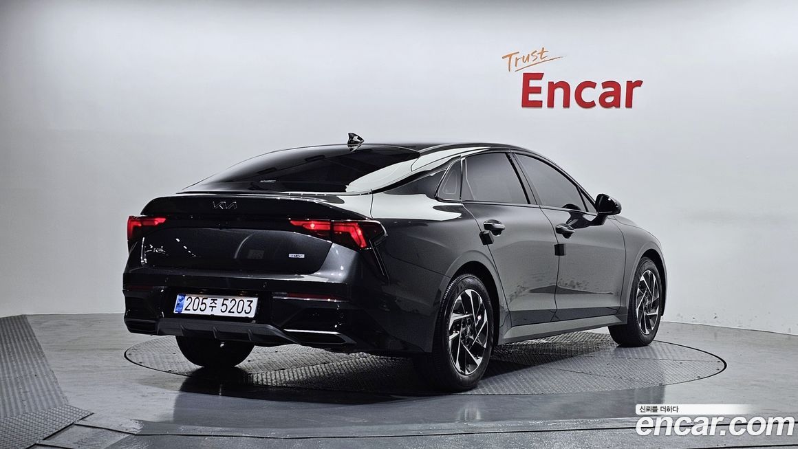 Kia K5 2025