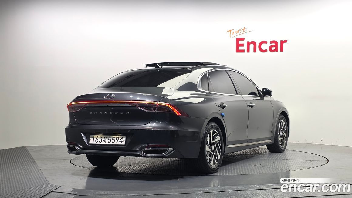 Hyundai Grandeur 2022