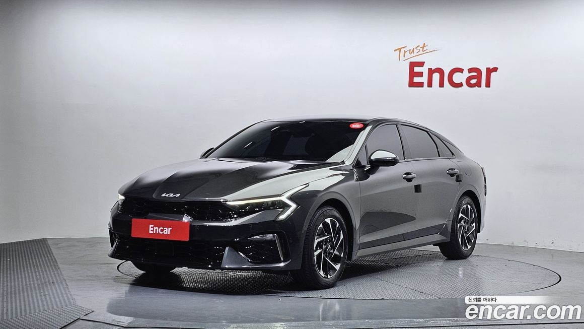 Kia K5 2025