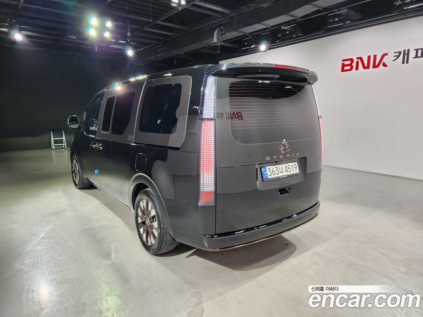 Hyundai Staria 2023