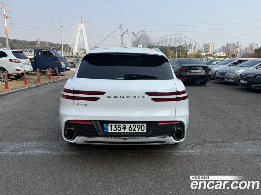 Genesis GV70 2021