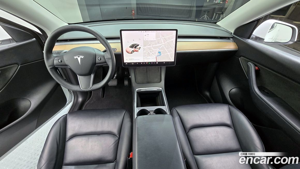 Tesla Model Y 2021