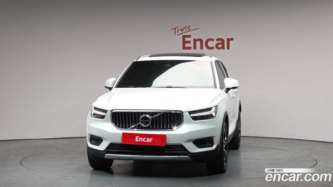 Volvo XC40 2021