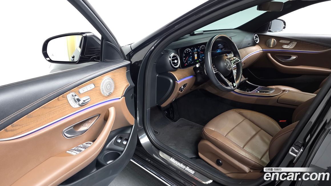 Mercedes-Benz E-Class 2021