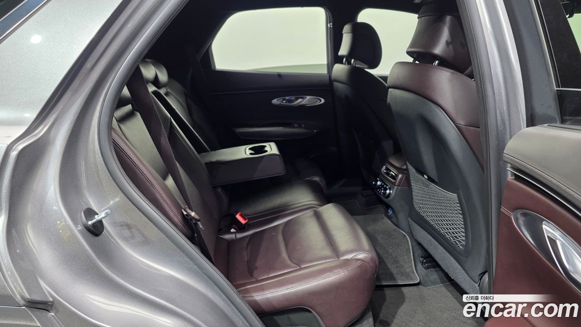 Genesis GV70 2021