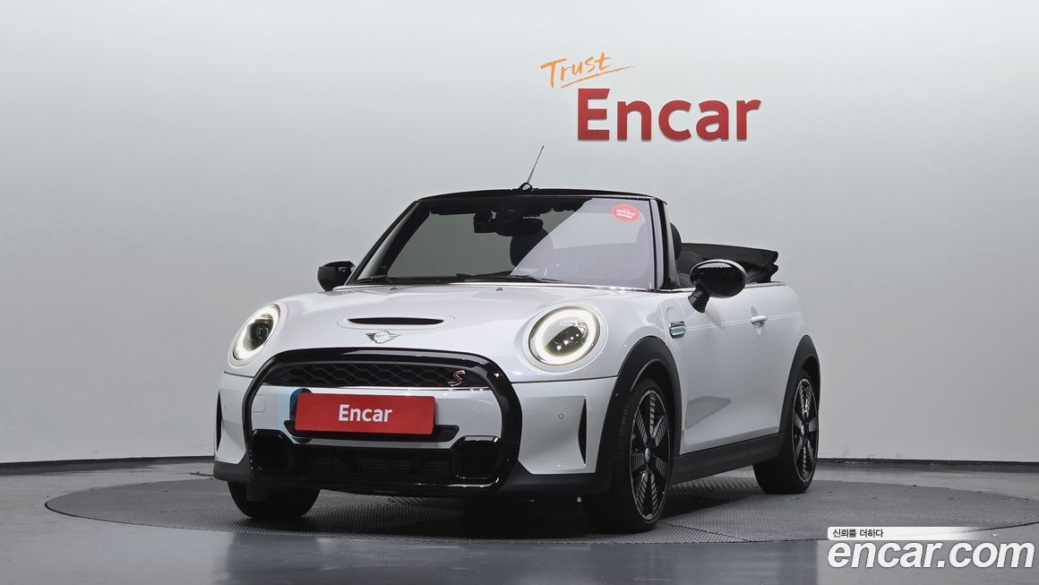Mini Cooper Convertible 2023