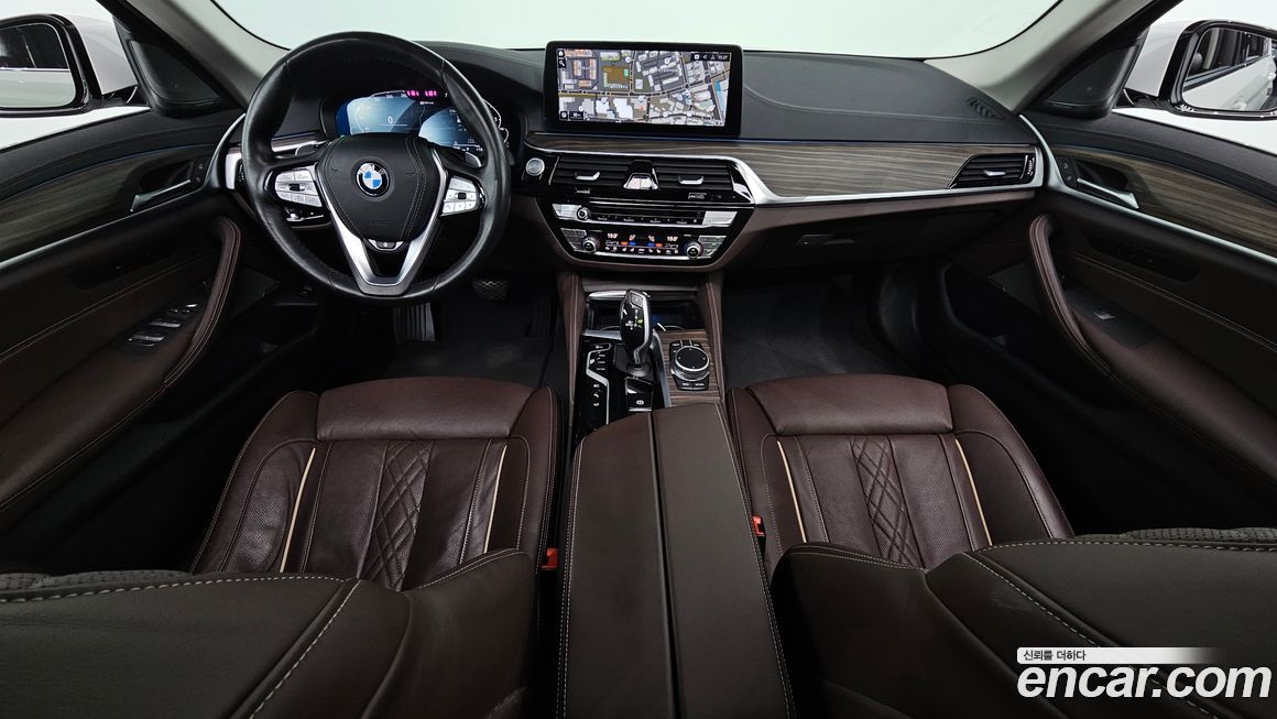 BMW 5-Series 2021