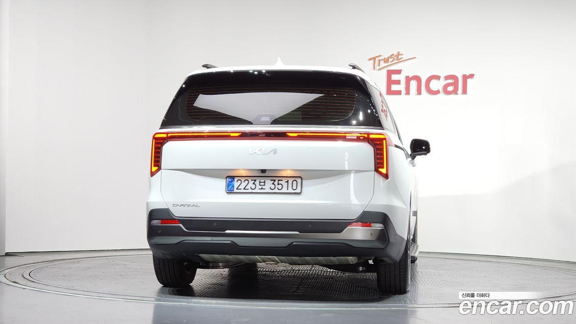Kia Canival 2025
