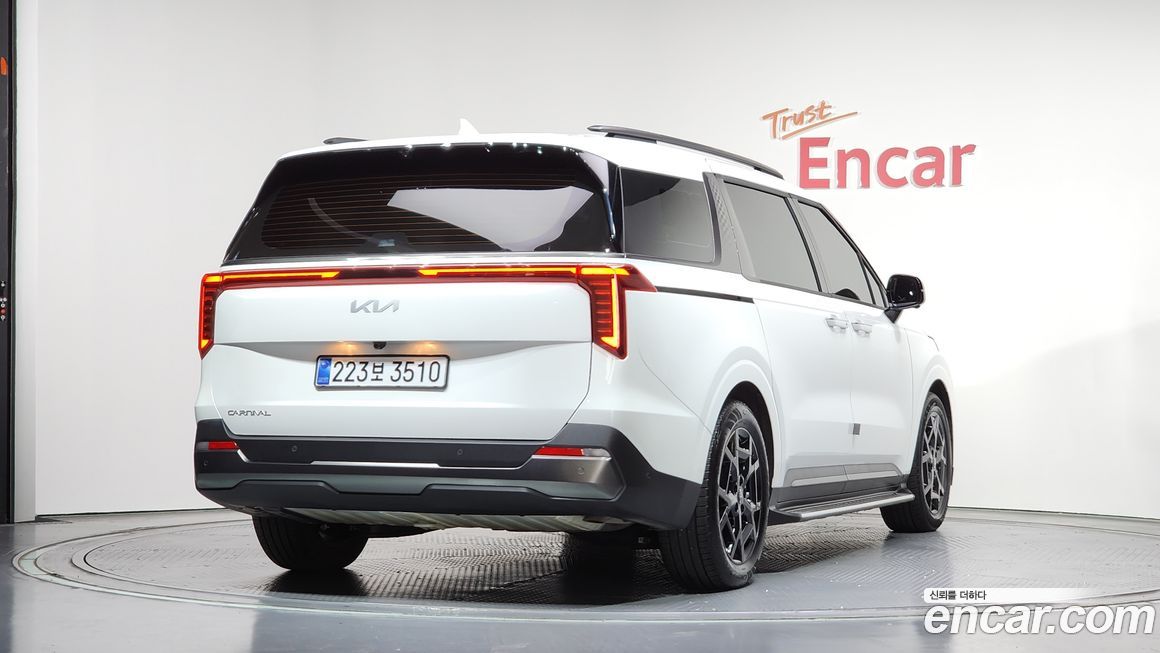 Kia Canival 2025