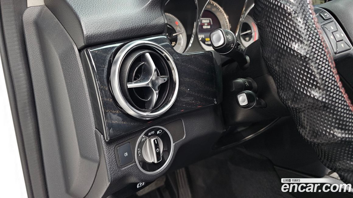 Mercedes-Benz GLK-Class 2015