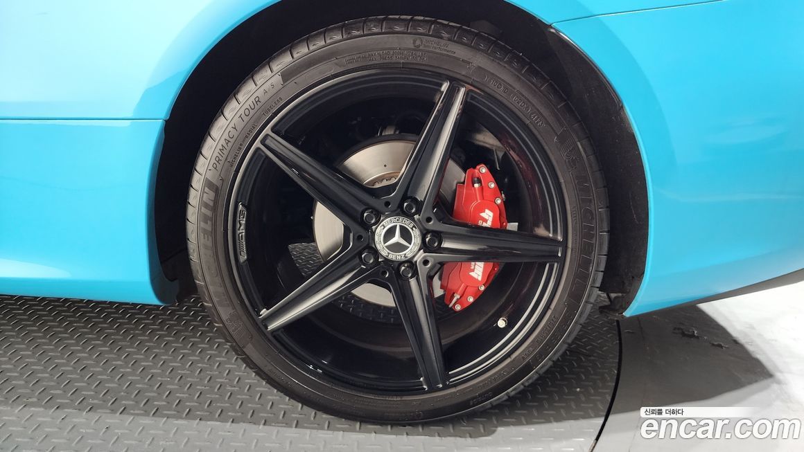 Mercedes-Benz E-Class 2022