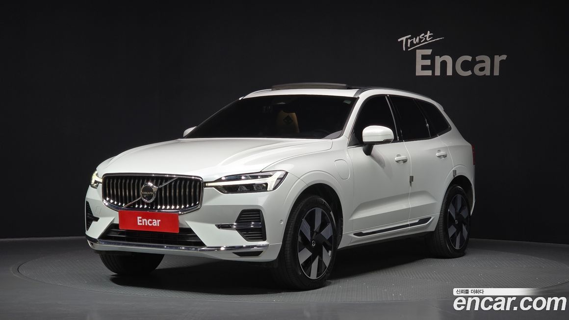 Volvo XC60 2025