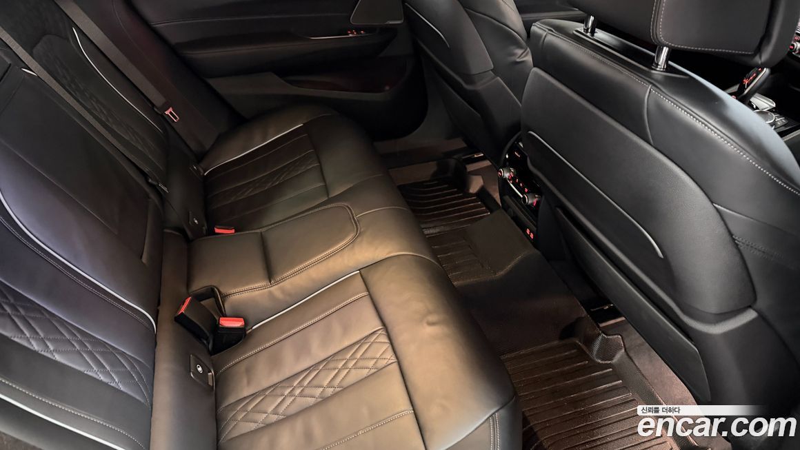 BMW Gran Turismo 2024