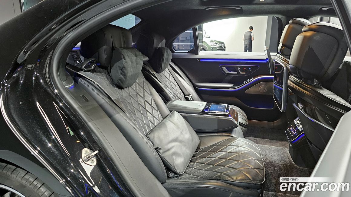 Mercedes-Benz S-Class 2021