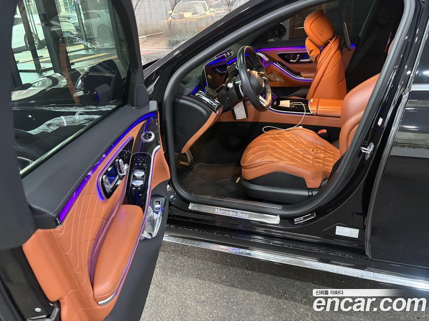 Mercedes-Benz S-Class 2021