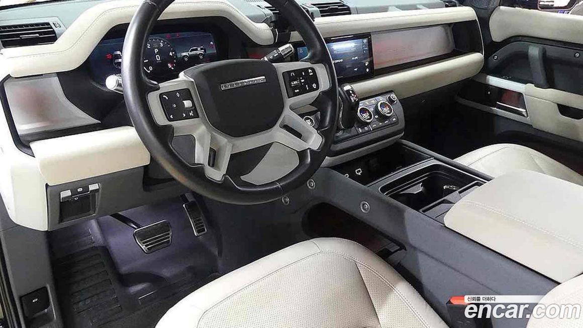 Land Rover Defender 2022