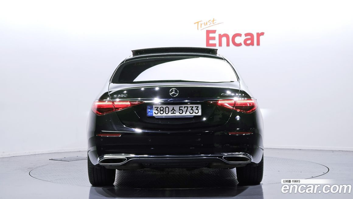 Mercedes-Benz S-Class 2021