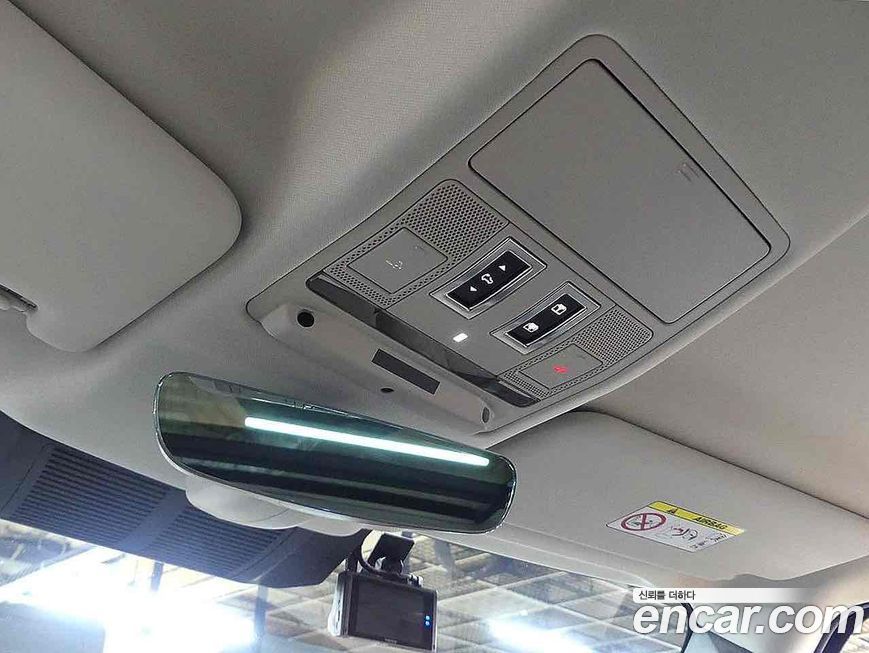 Land Rover Defender 2022