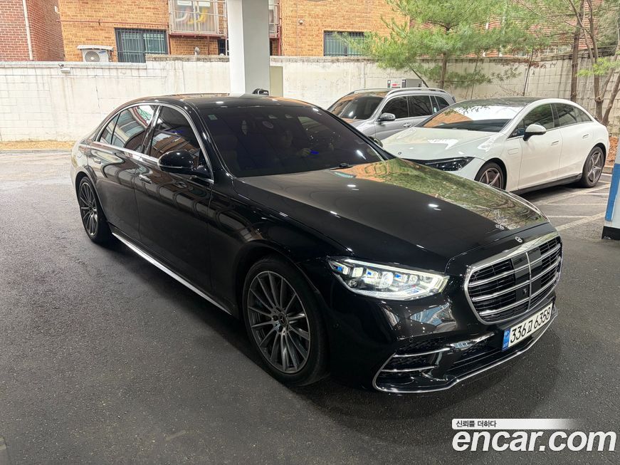 Mercedes-Benz S-Class 2021
