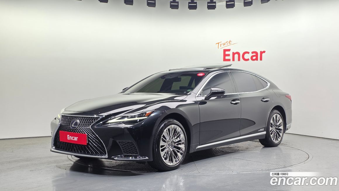 Lexus LS 2021
