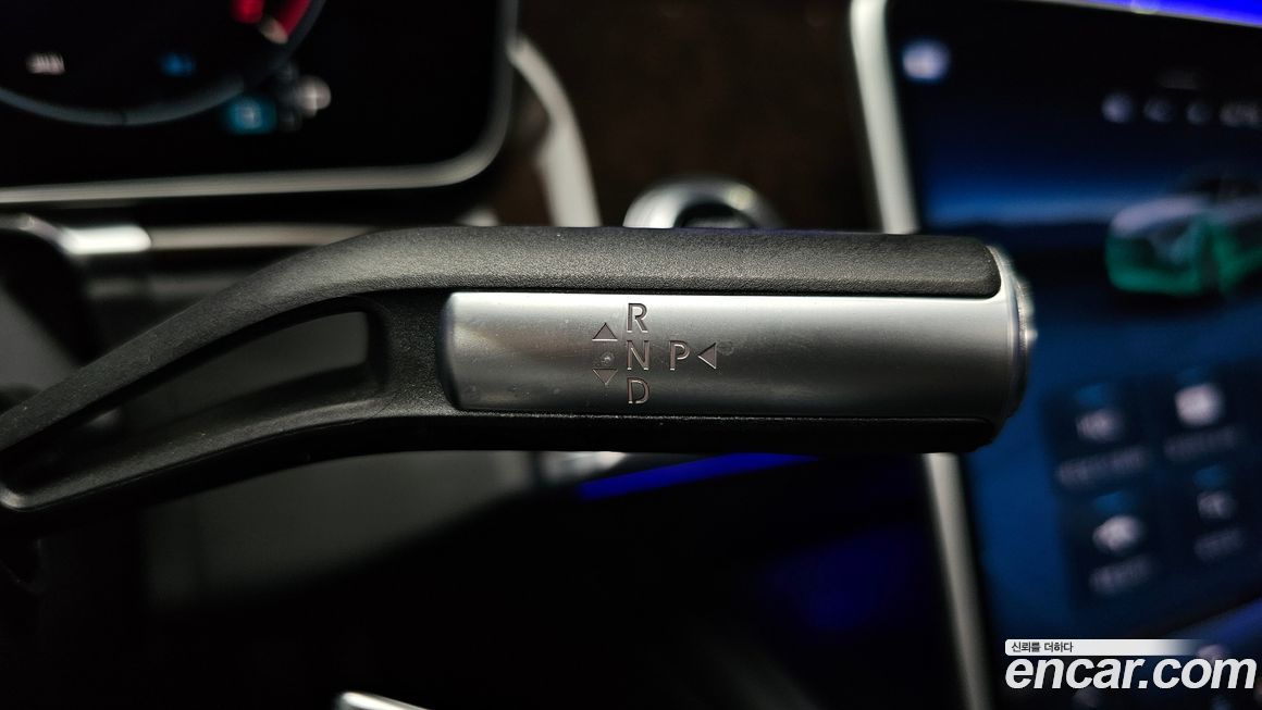 Mercedes-Benz S-Class 2021