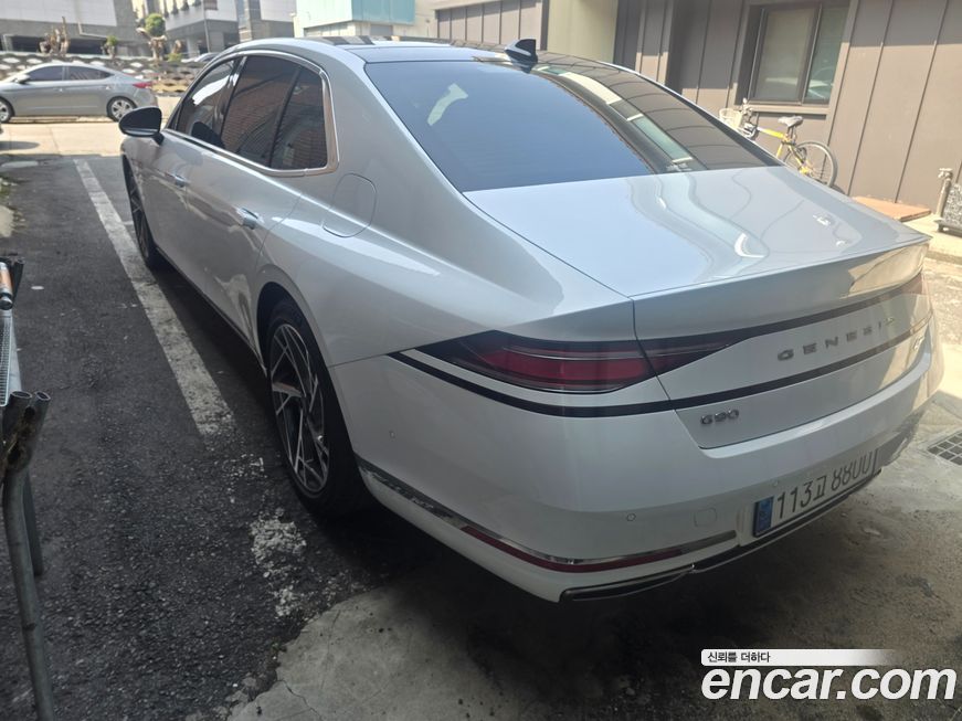 Genesis G90 2023