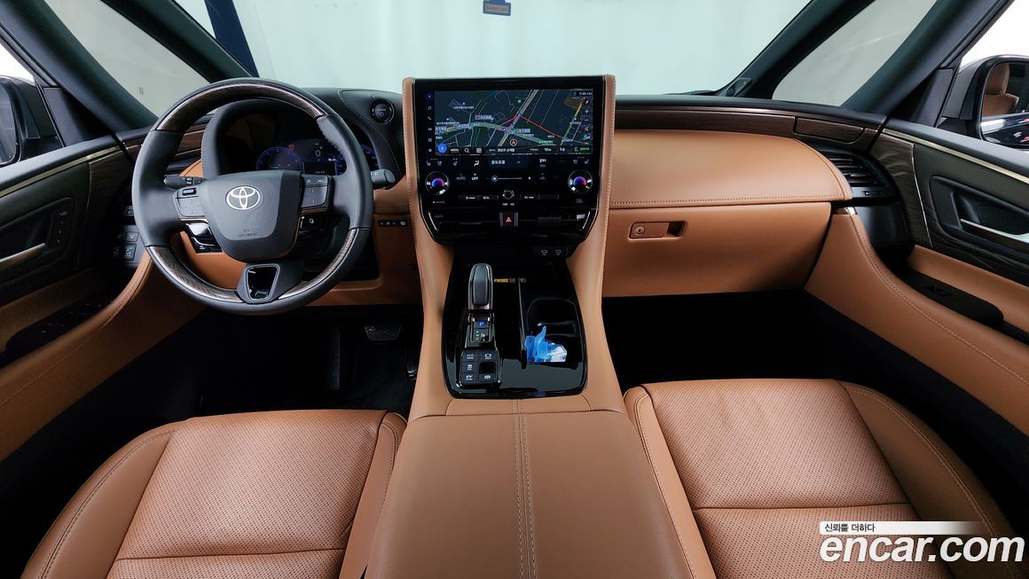 Toyota Alphard 2024