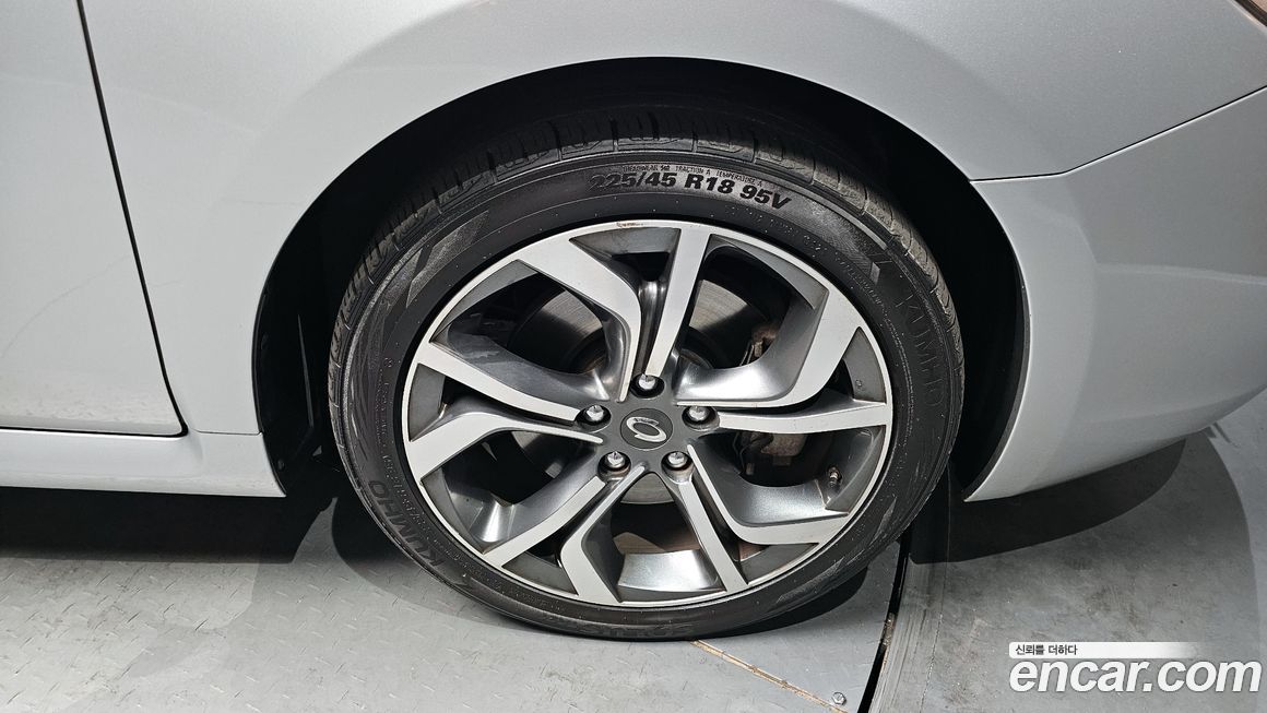 Renault-KoreaSamsung SM7 2012