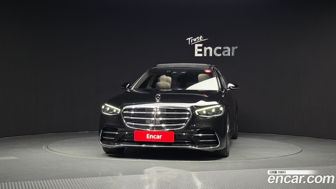 Mercedes-Benz S-Class 2023
