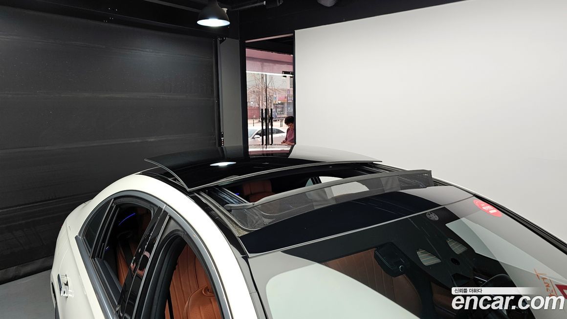 Mercedes-Benz S-Class 2022