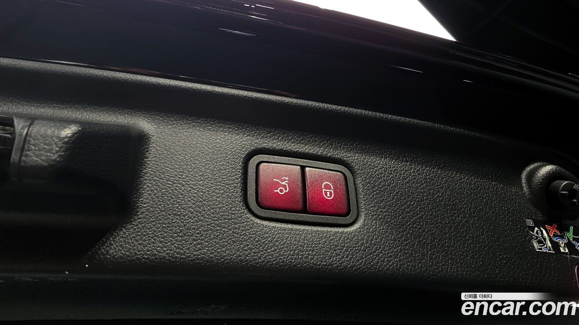 Mercedes-Benz S-Class 2023