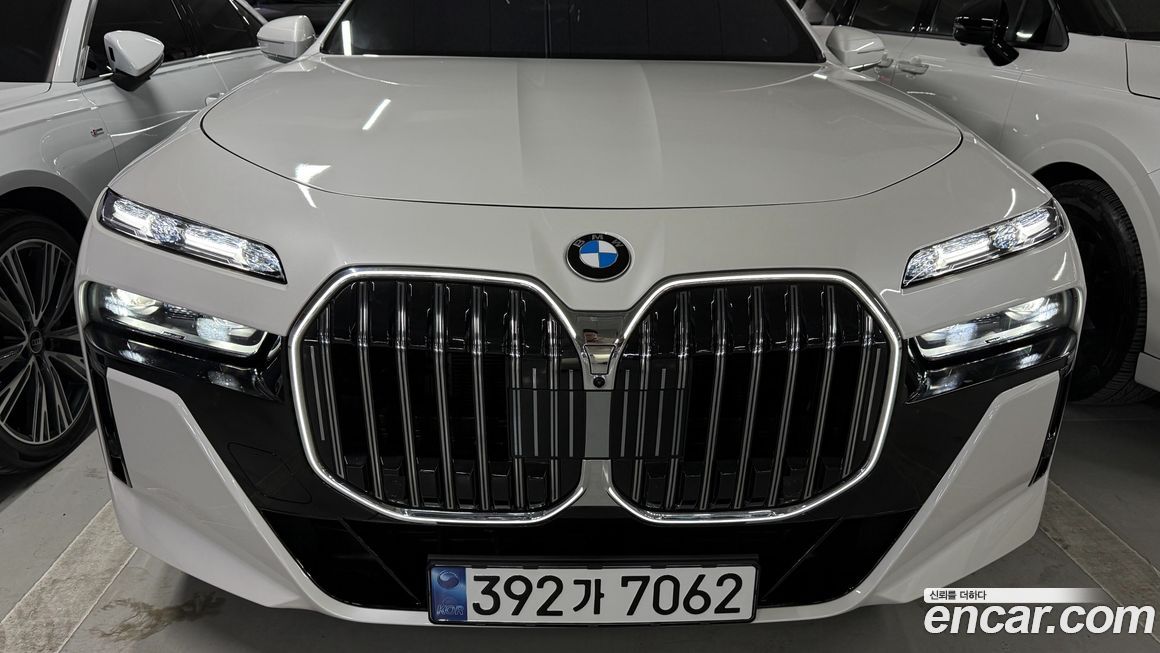 BMW 7-Series 2024