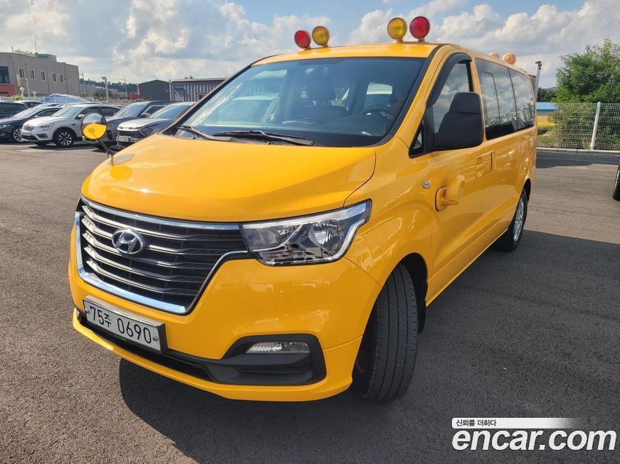 Hyundai Starex 2019