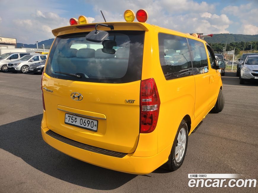 Hyundai Starex 2019