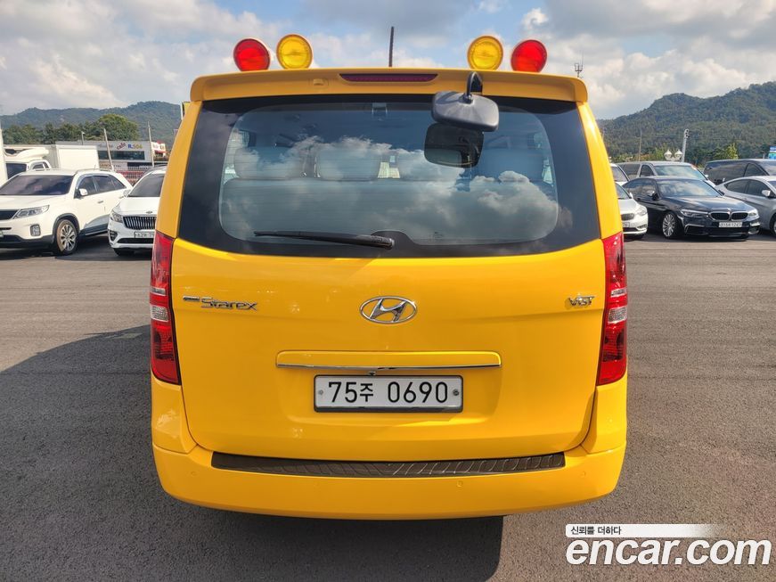 Hyundai Starex 2019
