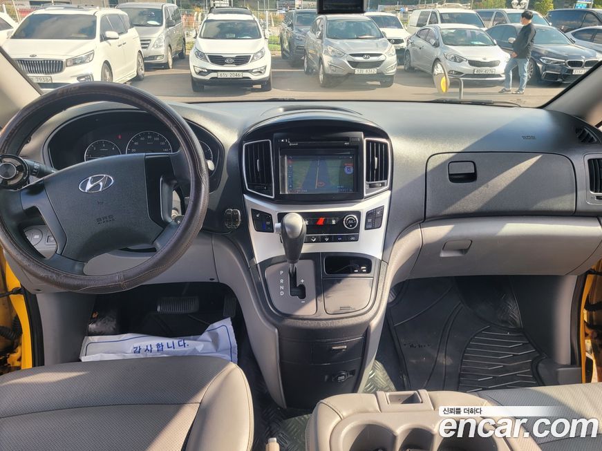 Hyundai Starex 2019